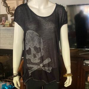 Betsey Johnson Black Skull Short Sleeve Tee
